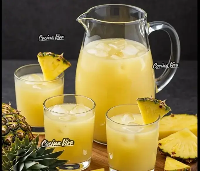 Jarra de zumo natural de pina