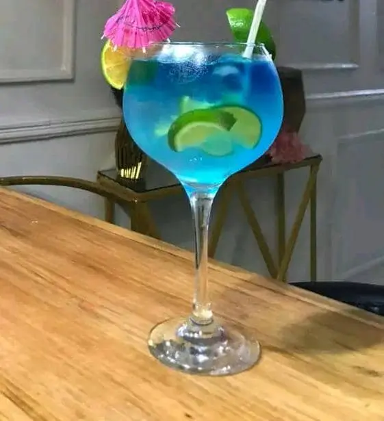 Coctel cielo azul